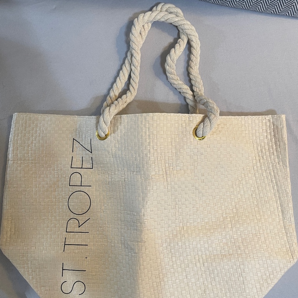 NWT St. Tropez Lightweight Off-White Beach Tote - Picture 2 of 8